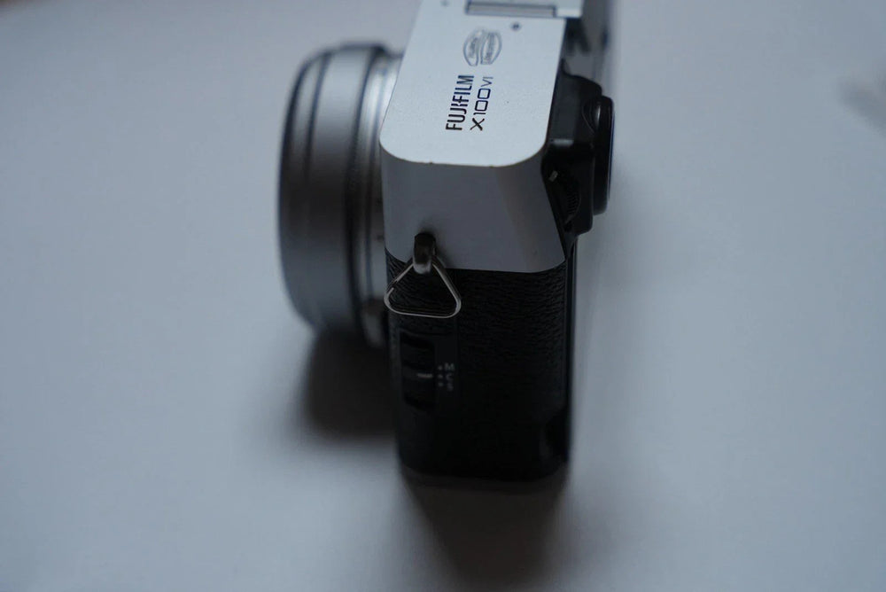 Fujifilm X100VI Silver + Box & Accessories | 23mm f/2 | Excellent Condition ✅