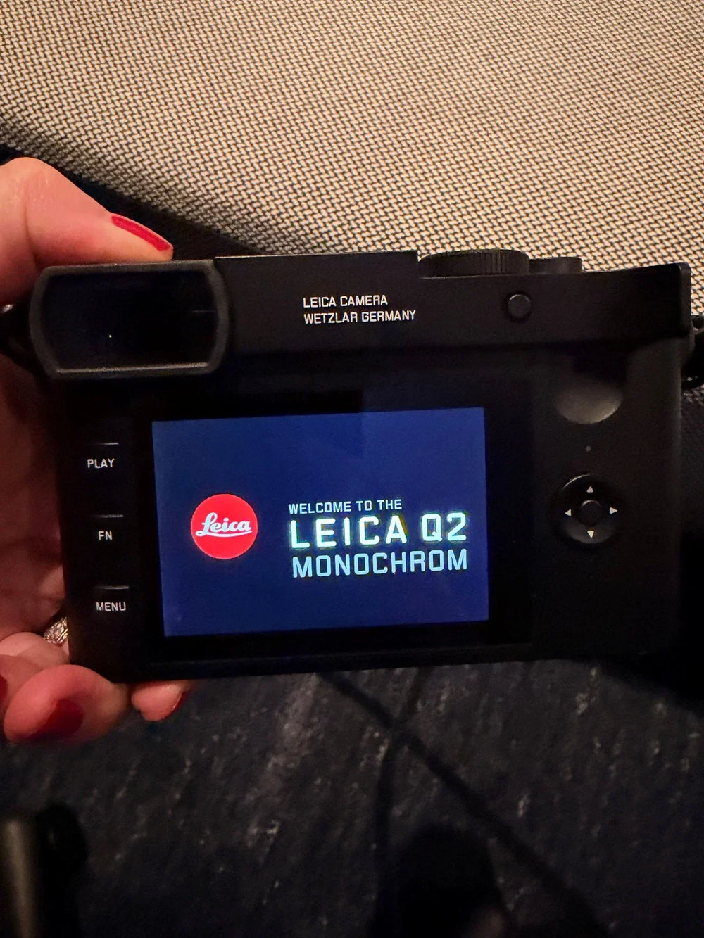 Leica Q2 Monochrom 47.3MP Compact Digital Camera - Black ++ 2 Batteries + Leica