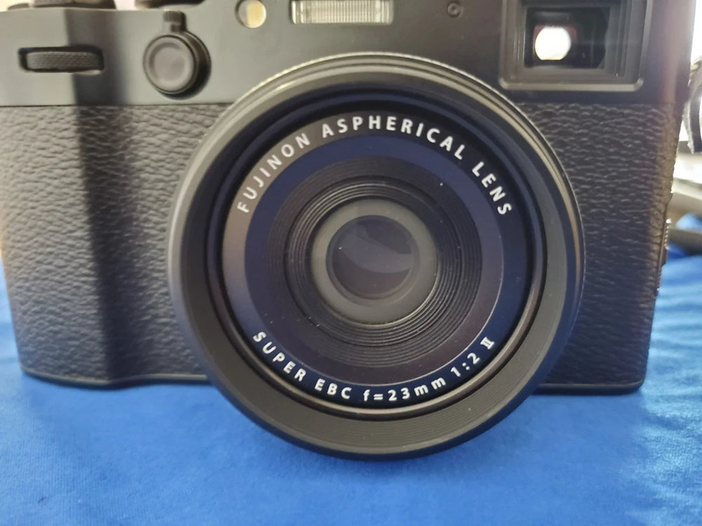 MINT Fujifilm X100VI Camera, 800 Shutter Actions, Under Warranty, Box w/ Papers